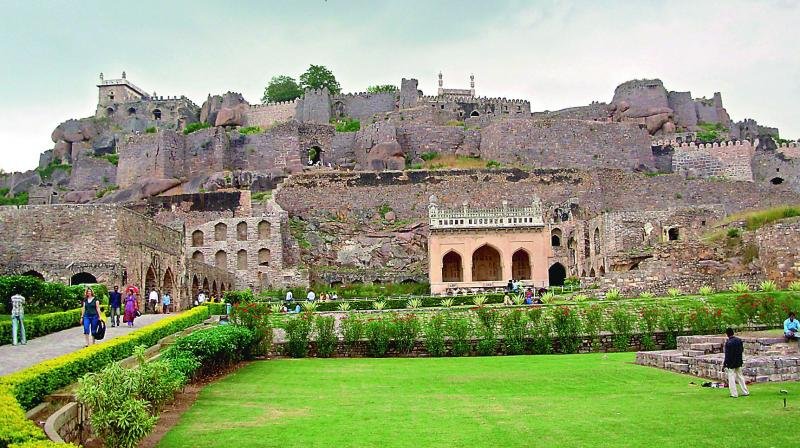 cabs in hyderabad golconda fort